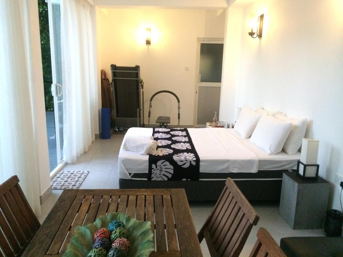 Selyna Sky Terrace Bed & Breakfast Канди Екстериор снимка